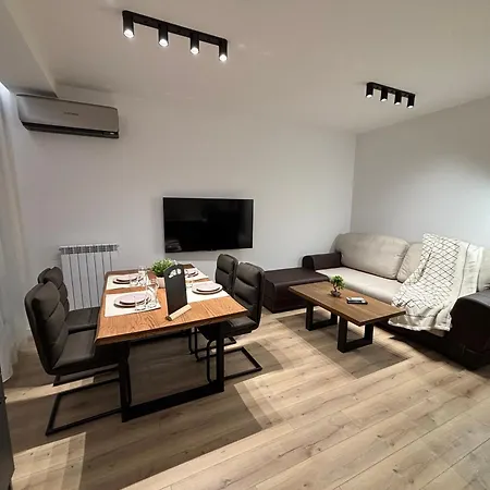 Brand New 2bd Modern And Cozy *