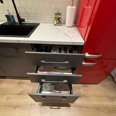 Brand New 2bd Modern And Cozy