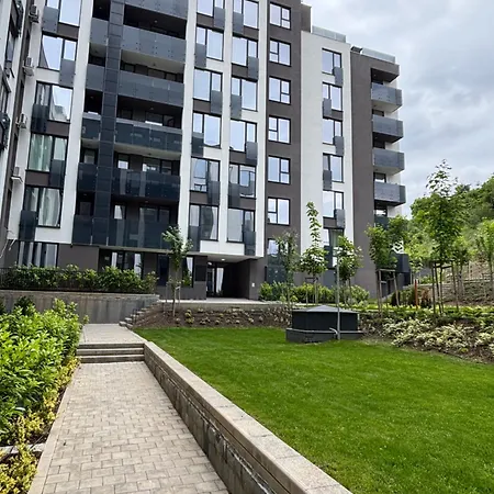 Brand New 2bd Modern And Cozy Διαμέρισμα *