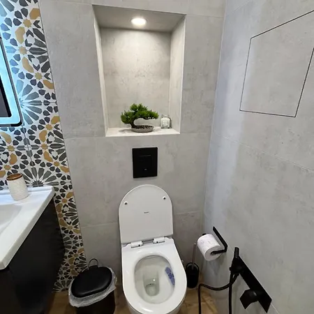 Διαμέρισμα Brand New 2bd Modern And Cozy *