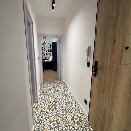 Brand New 2bd Modern And Cozy